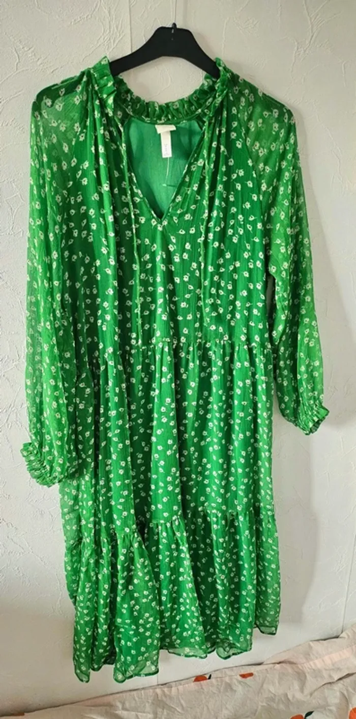 🌿 Robe mi-longue bohème fleurie H&M taille M 🌿 - photo numéro 3