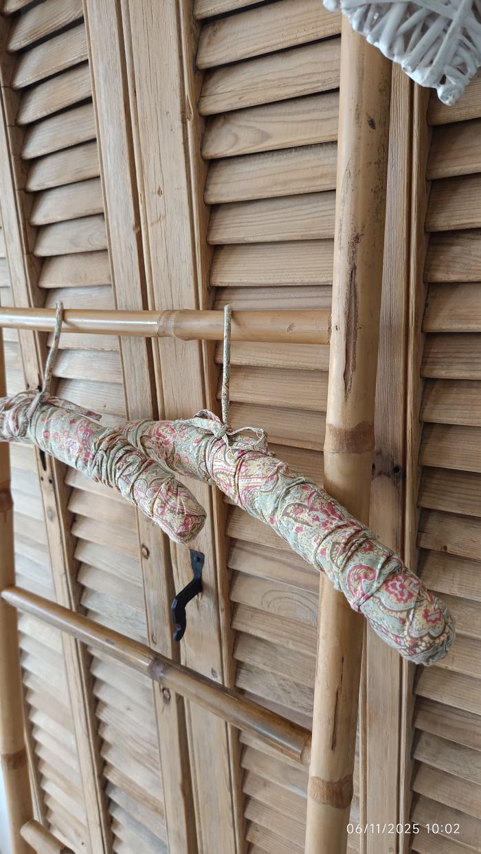 Lot de deux cintres tissus - photo numéro 2