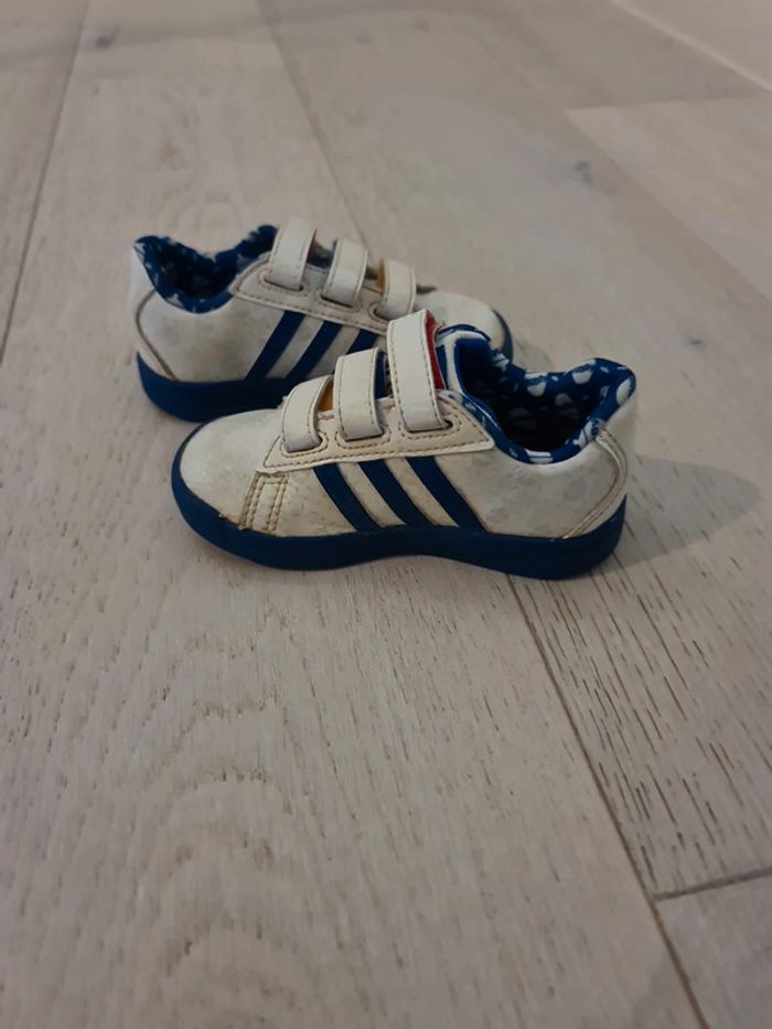 Baskets Adidas Winnie pointure 23 - photo numéro 6