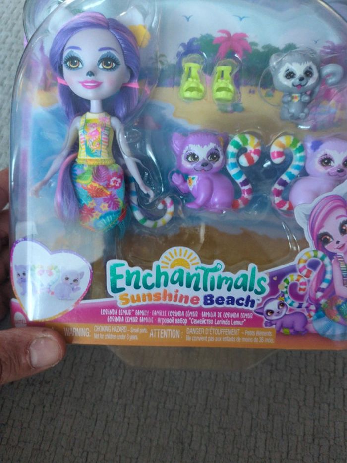 Coffret enchantimals sunshine beach famille lemurien - photo numéro 4