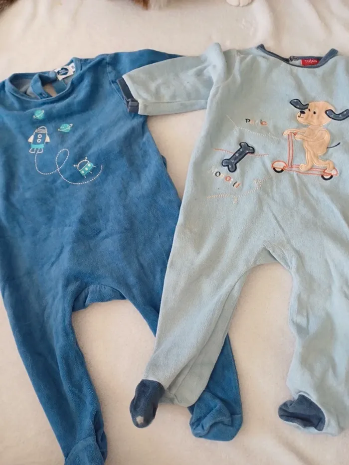Lot 6 pyjamas velours 9 mois - photo numéro 2