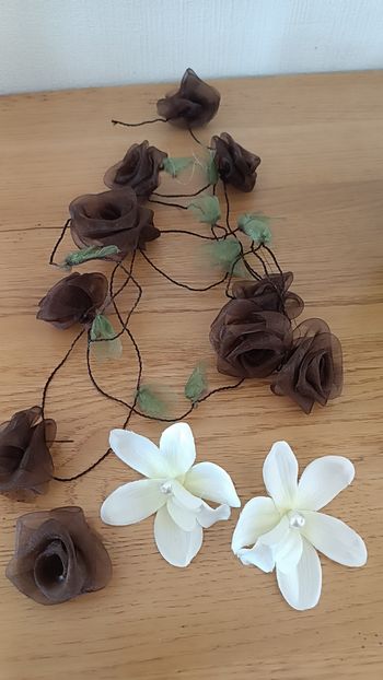 Lot de petites fleurs en tissus loisirs créatifs 🪡