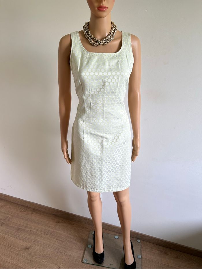 Robe blanche et jaune sans manches LolaLiza taille française 36 bon état - photo numéro 3
