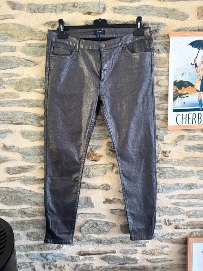Jean enduit gris, argenté, taille 44 neuf