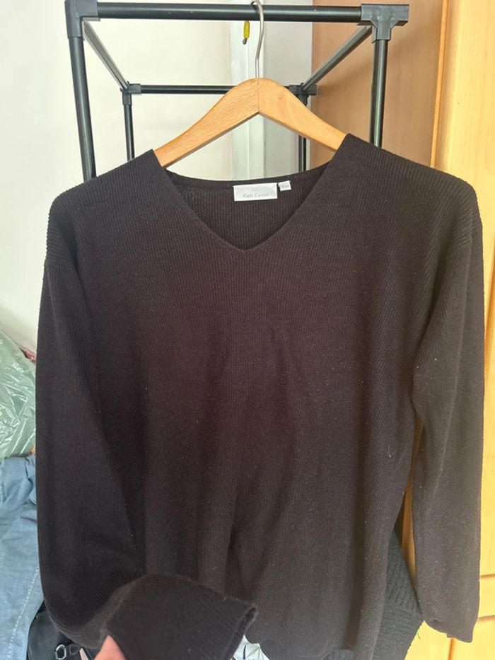 Pull noir