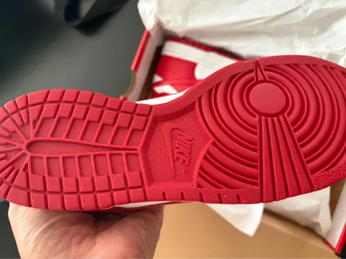 Nike Dunk Low SP – White / University Red Taille 40.5 EU – 7.5 US - photo numéro 8
