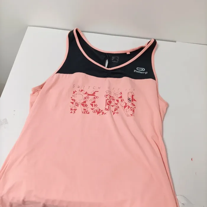 11 hauts femme multi tailles t-shirts débardeurs et tops variés LOT036 - photo numéro 5