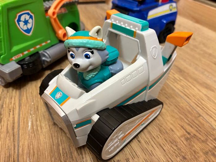 Lot véhicules Pat Patrouille - photo numéro 4