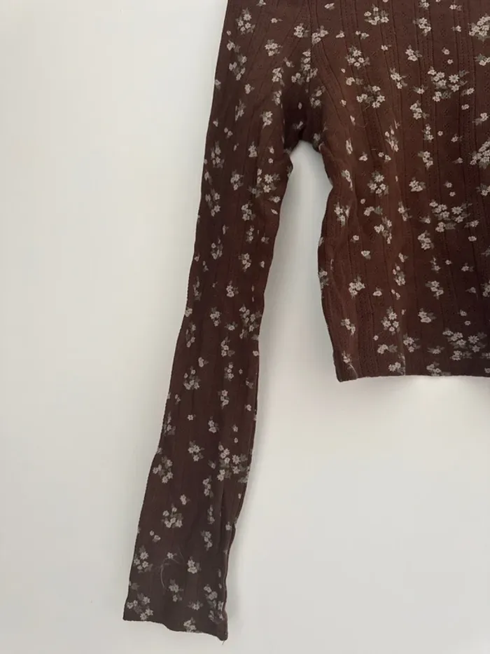 Pull fin Jennyfer marron avec fleurs - photo numéro 3