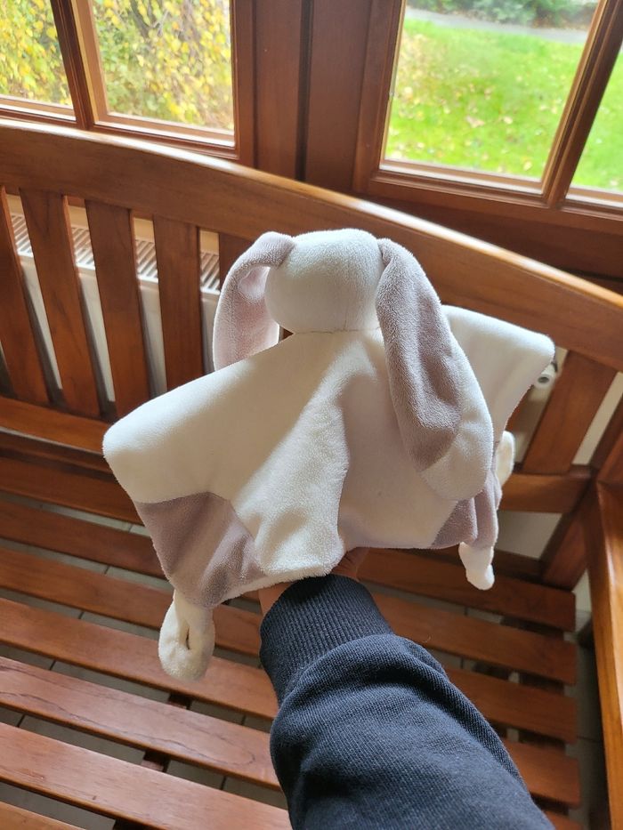 Doudou pouce lapin - photo numéro 2