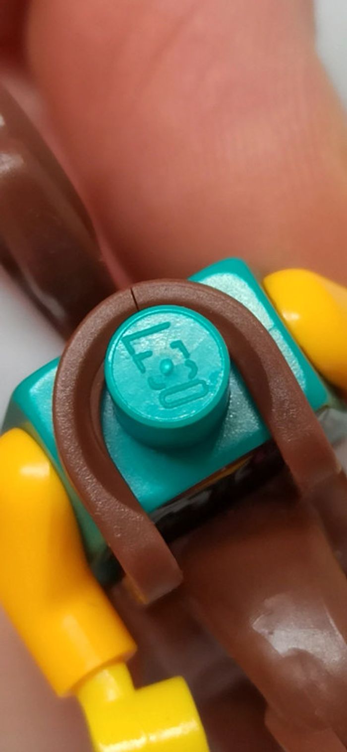 Homme cowboy avec cheval intégré lego - photo numéro 10