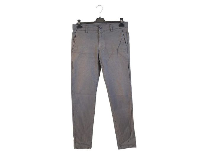 C63 chino gris Zara 38