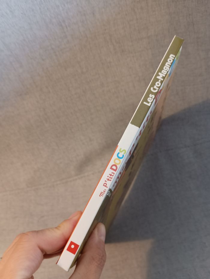 Livre p'tit docs les croc magnon - photo numéro 2