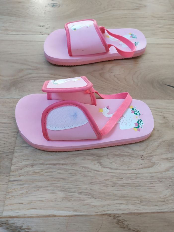 Chaussures de plage rose - photo numéro 3