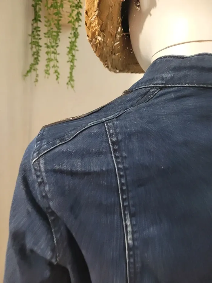 Petit blouson en jean - photo numéro 8