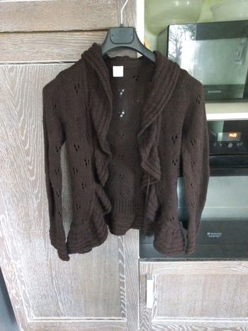 Gilet marron petits trois décoratifs 38