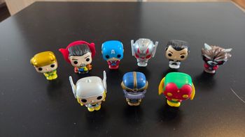 Lot 9 Funko pop Marvel