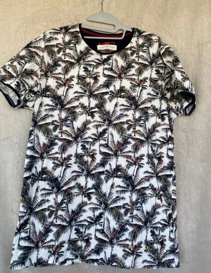 TEE shirt benson & cherry