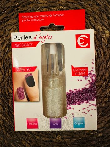Perles d’ongles effet 3D