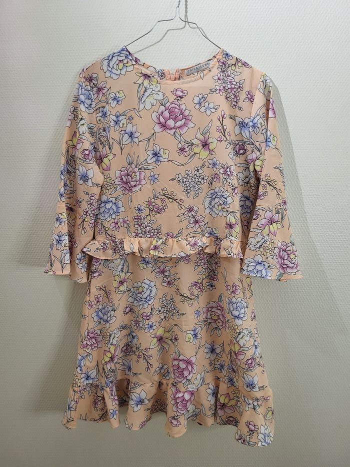 Robe abricot motif fleur chic - photo numéro 2