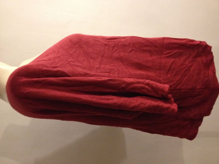 Pull ample rouge manches 3/4  look féminin - photo numéro 3