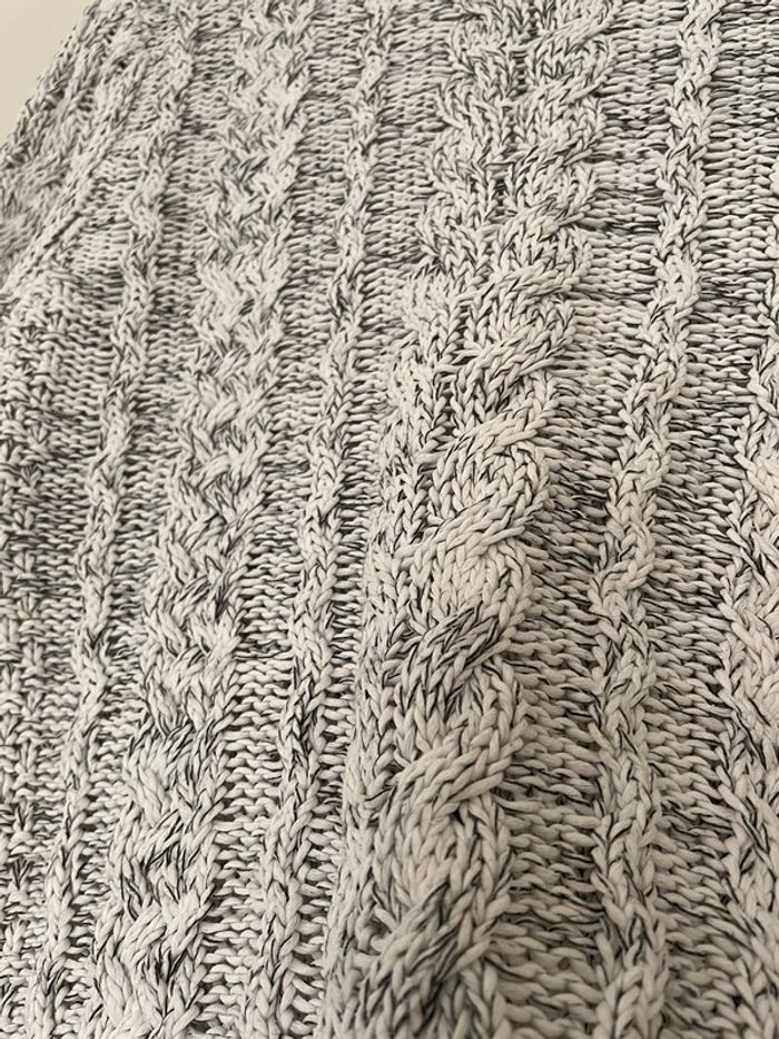 Pull blanc et gris - photo numéro 2