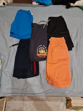 Lot 5 shorts 8ans