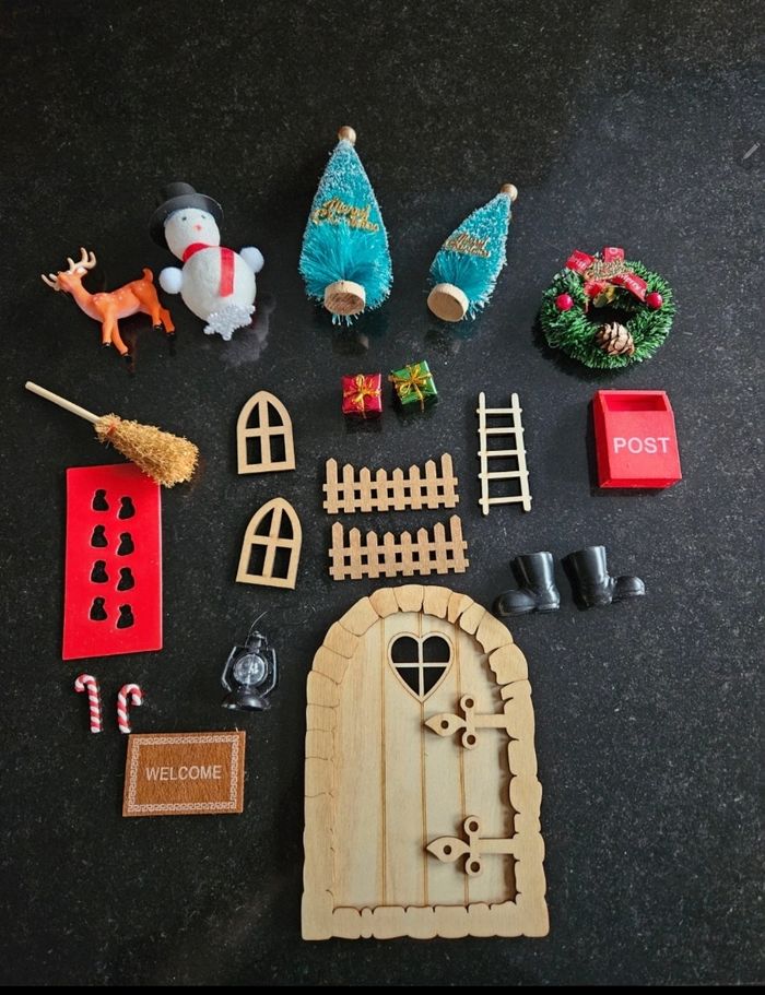 Lot de décoration pour miniature de maison de noel