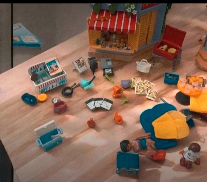 Playmobil le  camping en entier avec accessoires en plus - photo numéro 2