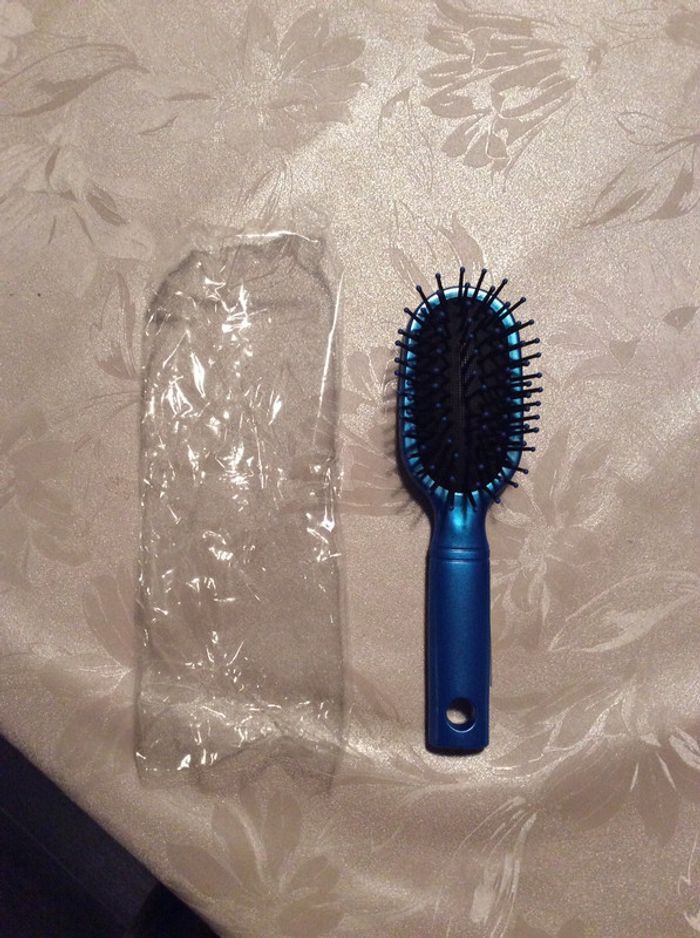 Brosse à cheveux Neuve