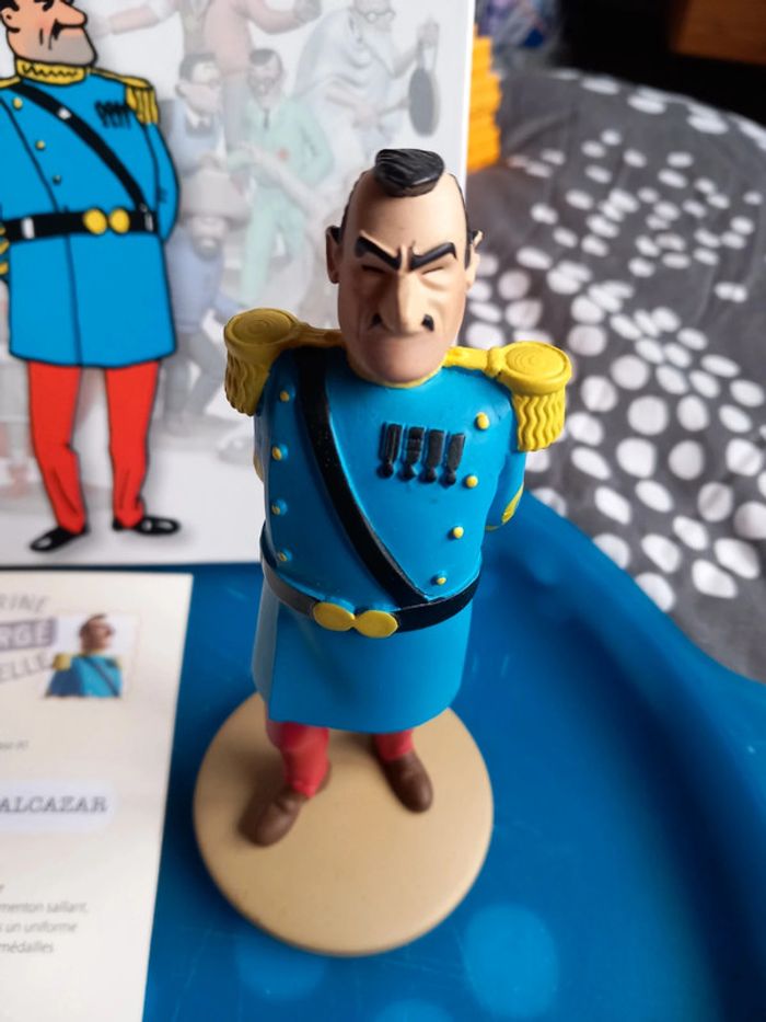 Figurine le général Alcazar en uniforme - photo numéro 2