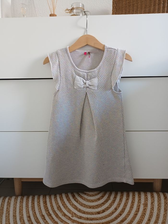 Jolie robe coloris Licorne Orchestra 5 ans