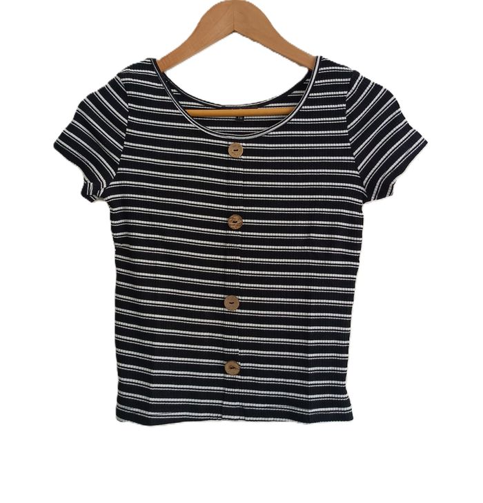 T-shirt noir rayures blanches. La Sweety. Taille 34 / 36 / 38