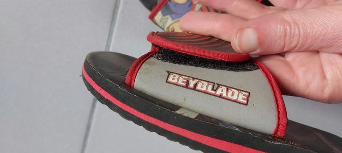 Claquette à scratch Beyblade 26 - photo numéro 8