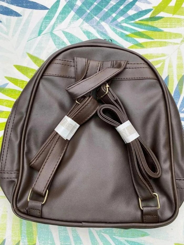 Sac a dos marron - photo numéro 2