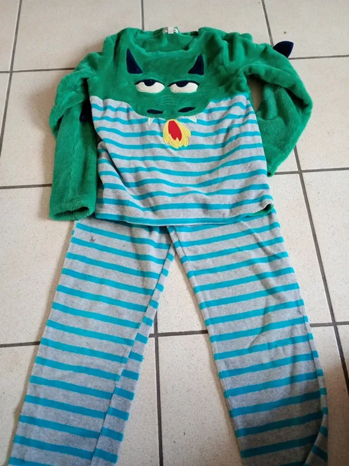Pyjama dpam 10 ans