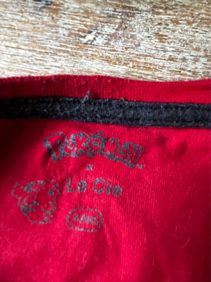 Haut Pokémon - photo numéro 2