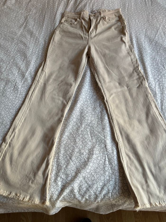 Jean beige Stradivarius - photo numéro 4