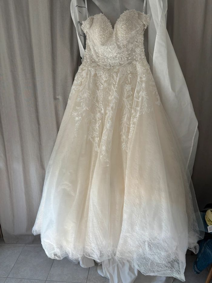 Robe de mariée - photo numéro 3