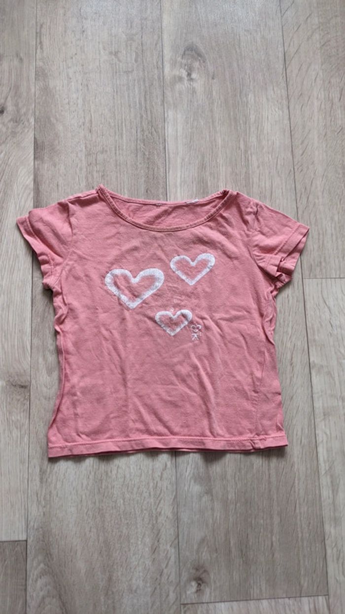 Tee-shirt rose coeur blanc 18 mois