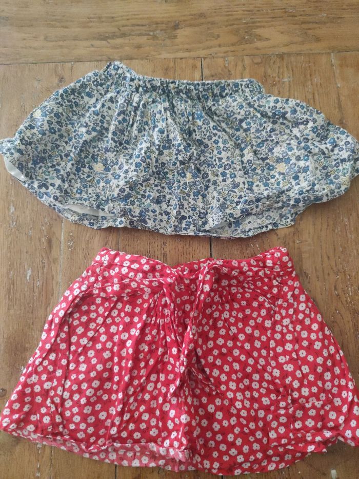 Lot 2 jupes 12 mois