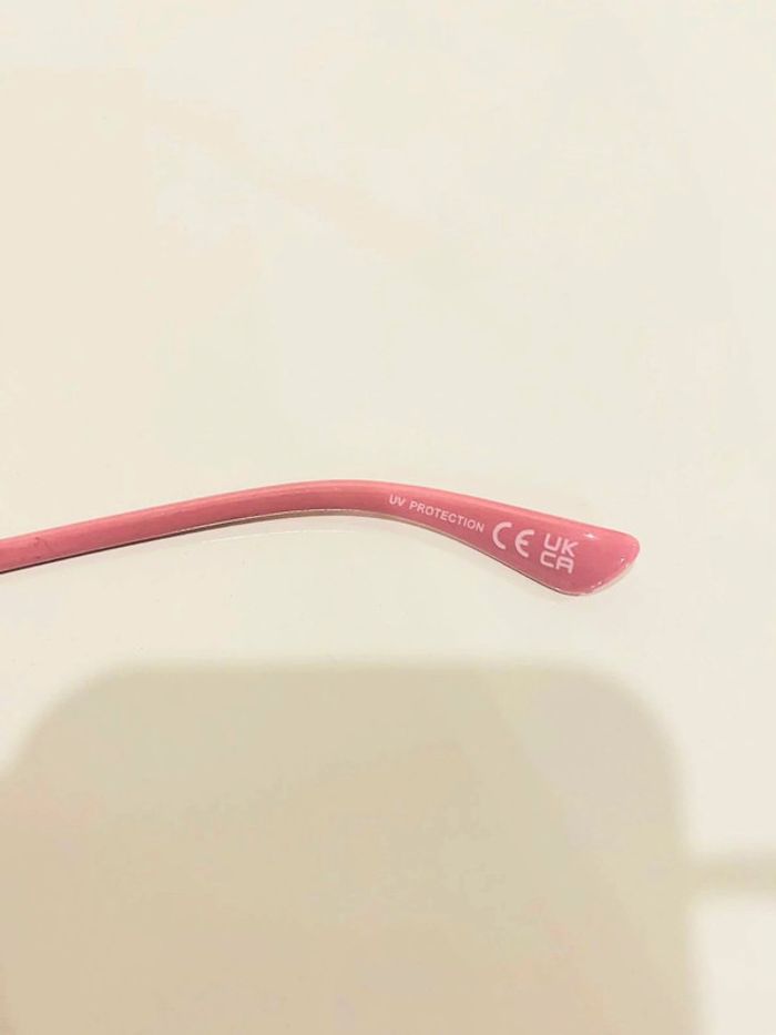 Lunette de soleil femme hexagonale rose et dorée verres bleus dégradés UV protection catégorie 1 - photo numéro 5