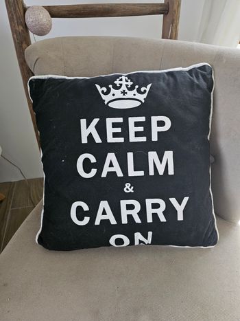 Coussin Keep Calm & Carry On