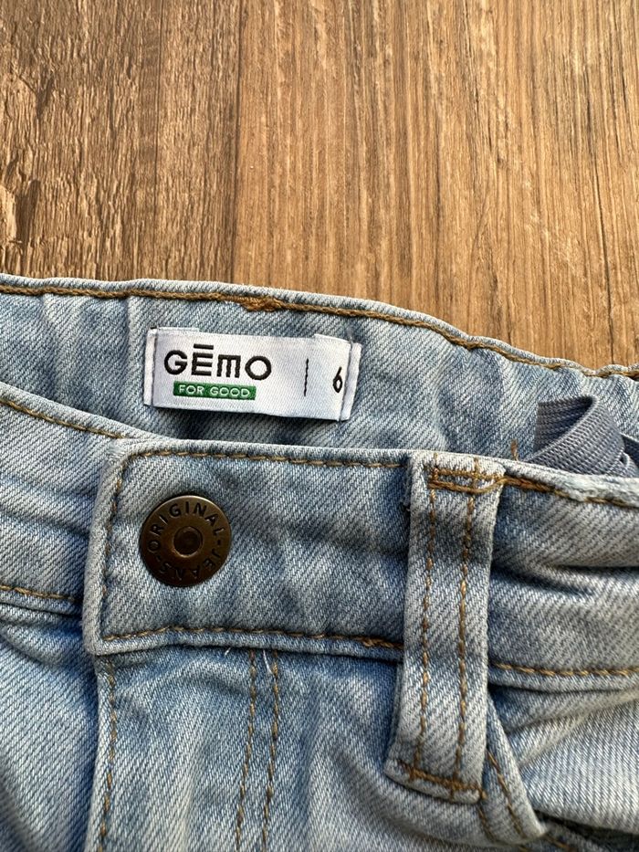 - Jeans Gemo  - 6 ans - Bon état, tache derrière - photo numéro 3