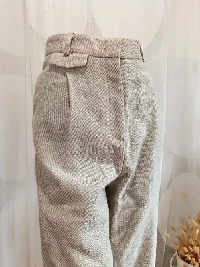 COS "Pantalon large taille haute beige" t. 38 - photo numéro 2