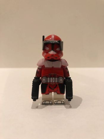 Figurine type lego Commandant clones Fox. Star Wars