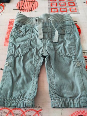 Pantalon gris 1 mois