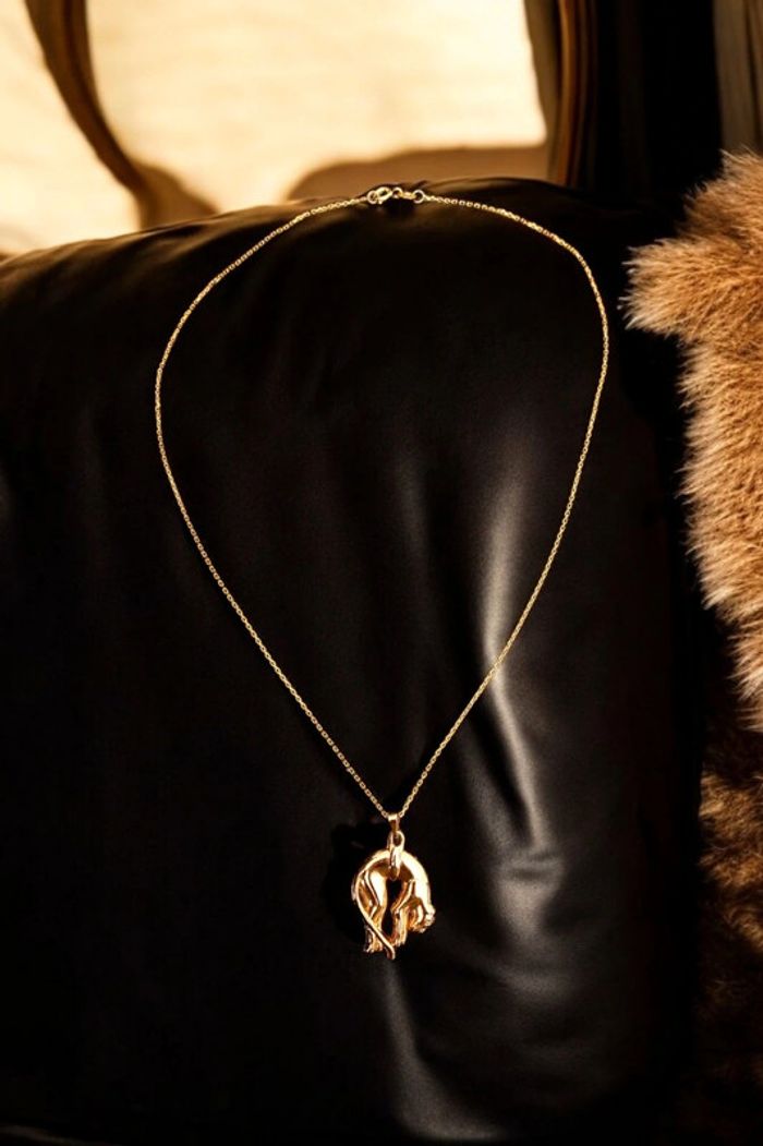 Magnifique collier avec pendentif panthère plaqué or - photo numéro 6