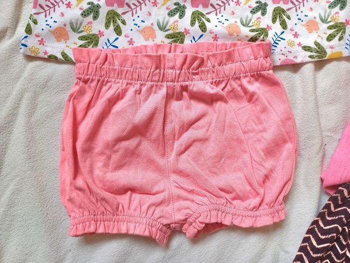 Lot de vêtements taille 18 mois neuf - photo numéro 4