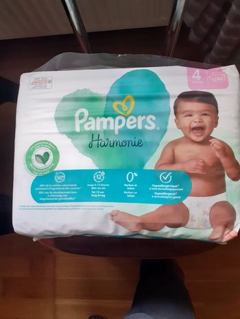 Paquets 36 couches pampers harmonie 